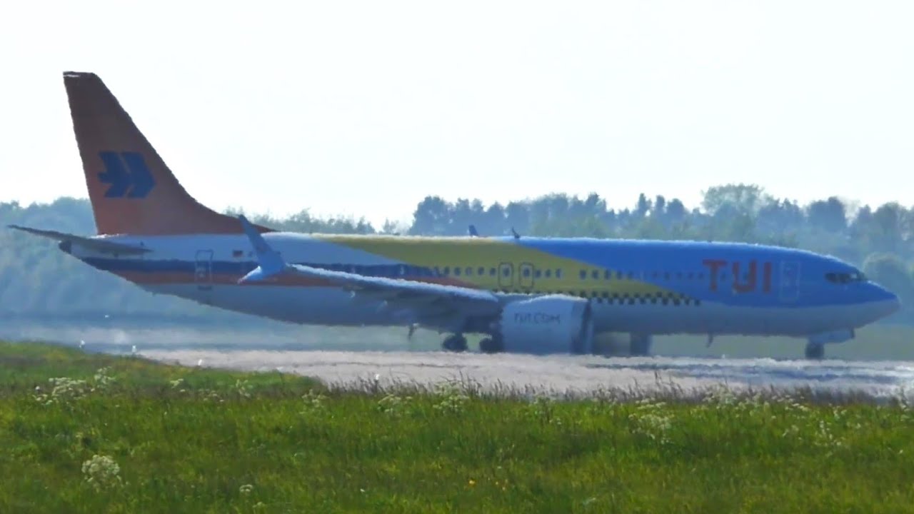 Tui/Hapag Lloyd New Special Livery after respray at Norwich Airport B737 MAX 8 Take-Off
