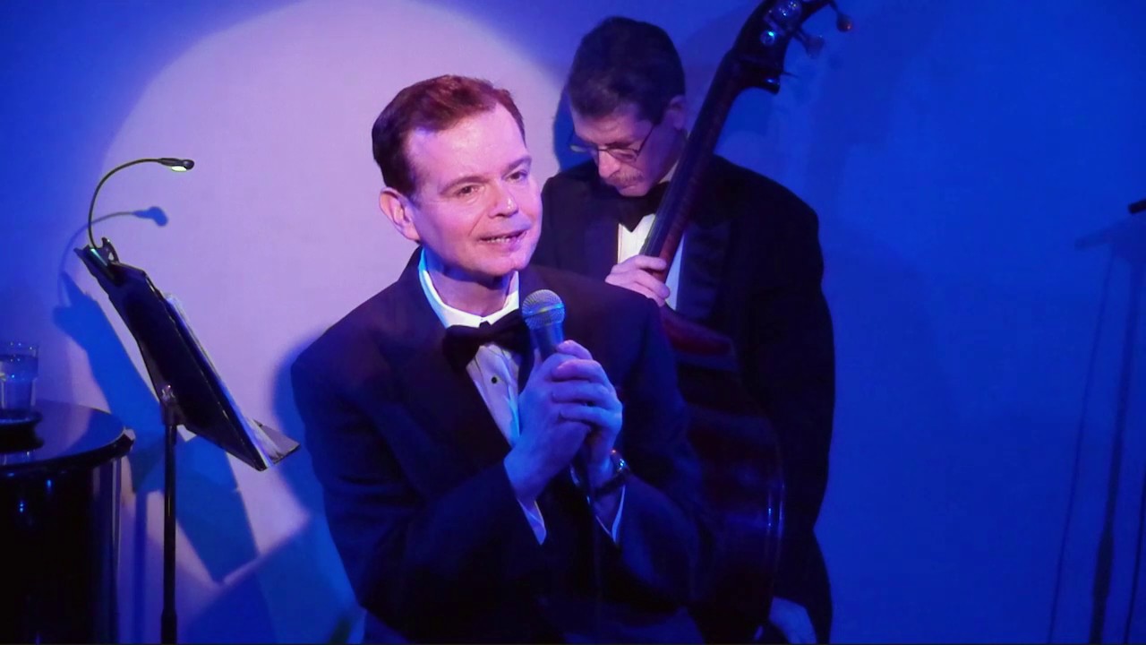 Richard Holbrook sings 