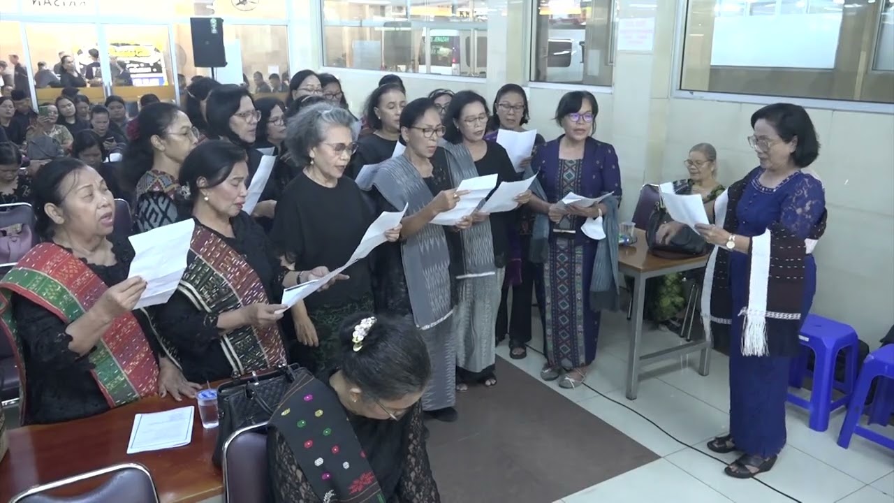Koor ibu-ibu batak