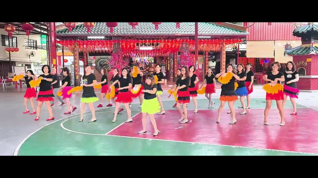 💃自作多情💃羽毛扇子舞，好听好挑，流行舞蹈🎶广场舞🎶网红🎶💖Lily Dance Group💖