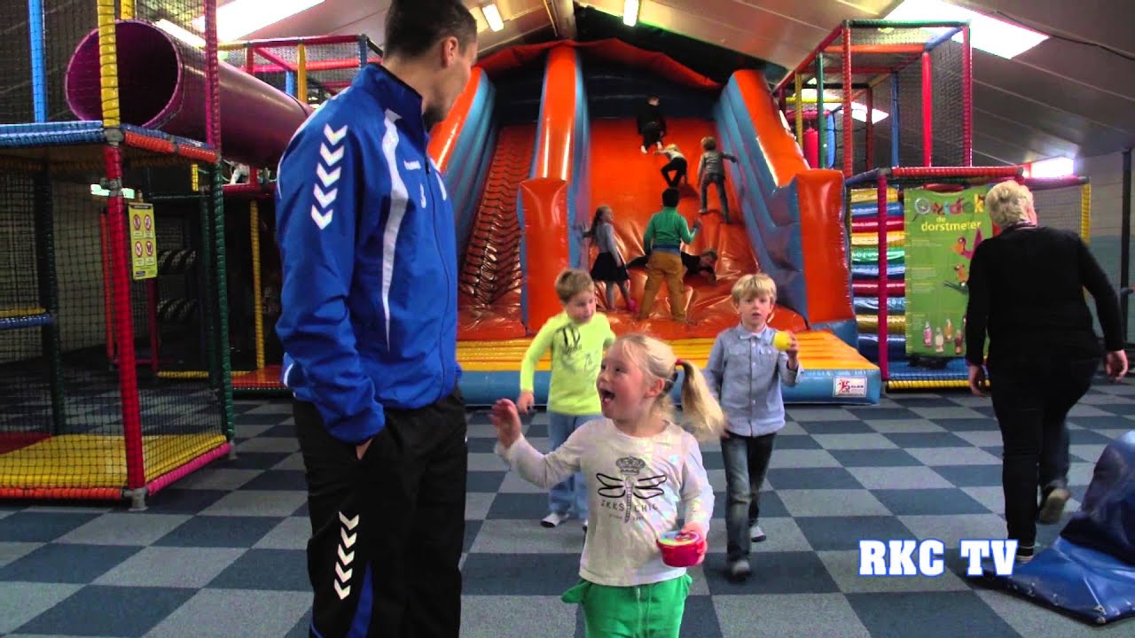 RKC TV: Kids Club RKC WAALWIJK bezoekt 't GanzeNest
