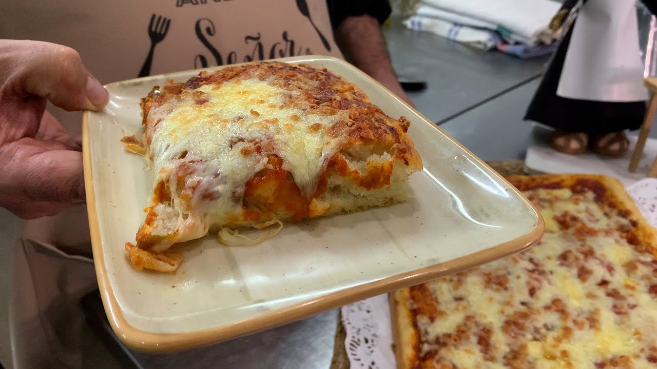 Torta de pan con tomate