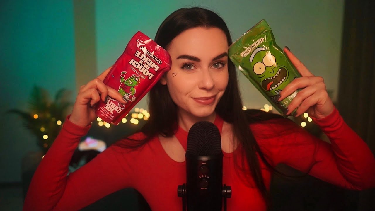 АСМР БОЛТАЕМ 🥰 Кушаем СНЕКИ ХРУСТИМ Огурчиками 😋 ASMR Trying SNACKS and CUCUMBERS