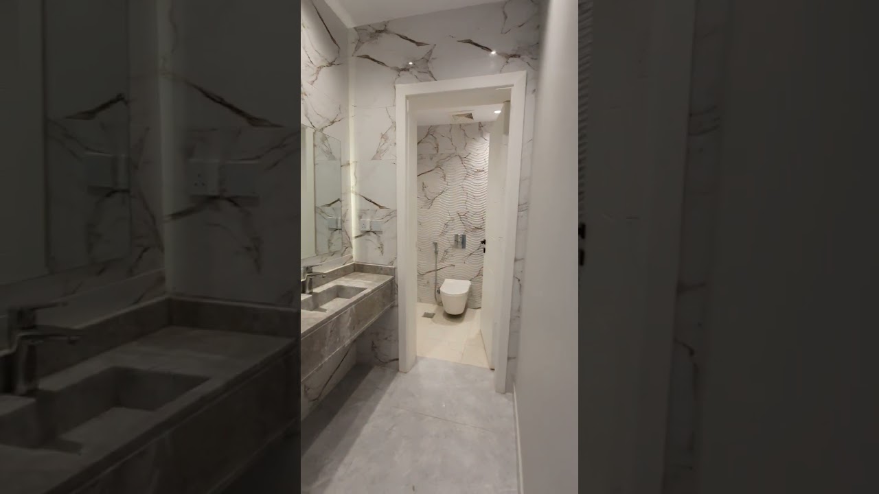 فيلا روف للتمليك بمدينة جده حي الفيحاء مخطط درب الحرمين  6غرف مساحه 345م للتواصل 0558904927