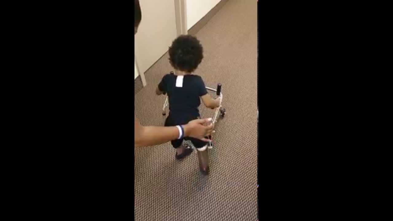 KAYDENS KINCKLE 1ST STEPS WITH WALKER BY HIMSELF