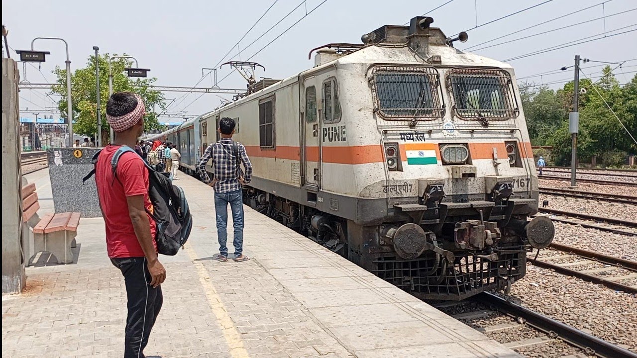 11077 /11078 JHELUM EXPRESS, PUNE JN (PUNE) To JAMMU TAWI JAT
