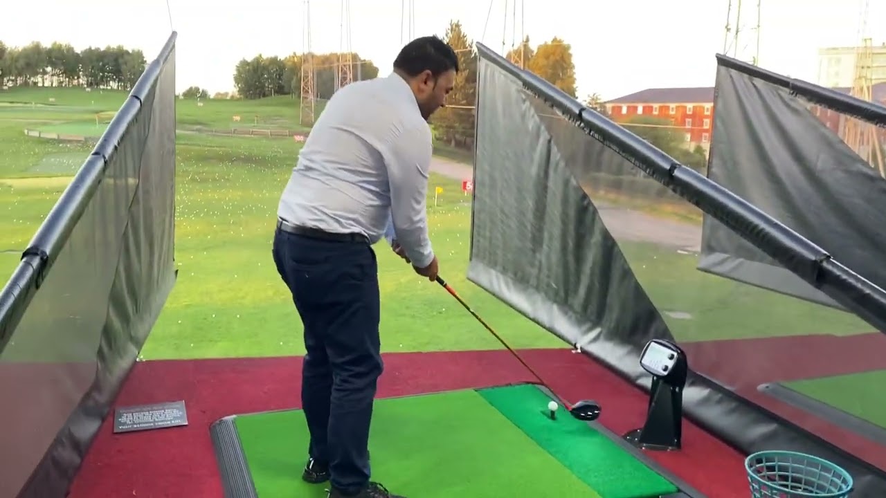 The Best Indoor Game First Time indoor Golf Experience at Trafford centre Manchester with friends P9