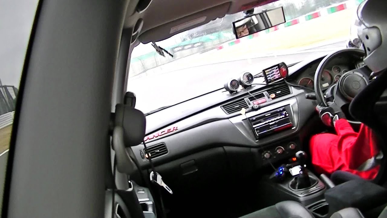 鈴鹿サーキット　エボワゴン SUZUKA evowagon