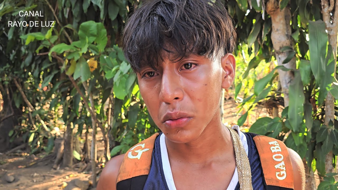 A sus 13 años, se hace cargo de su familia, su padre se ha ido; su madre está enferma. Jorge lucha😢