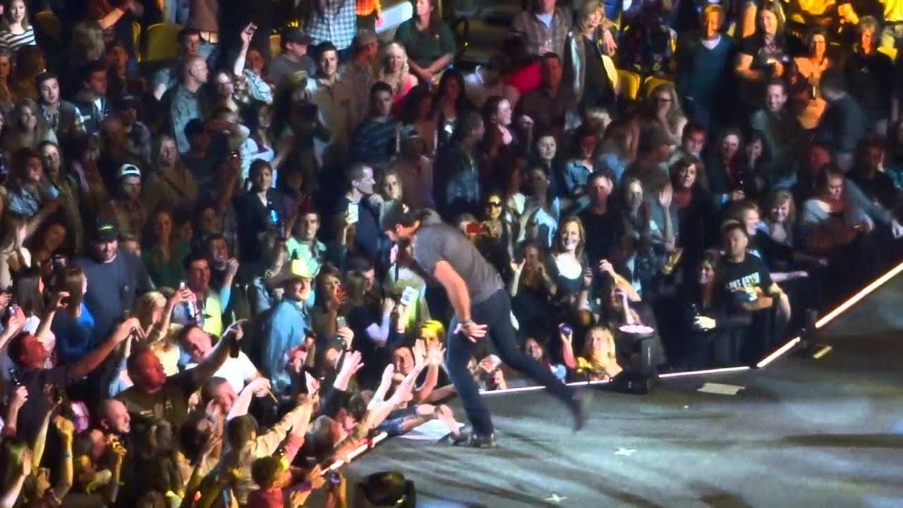 Luke Bryan - Suntan City & If You Ain't Here To Party