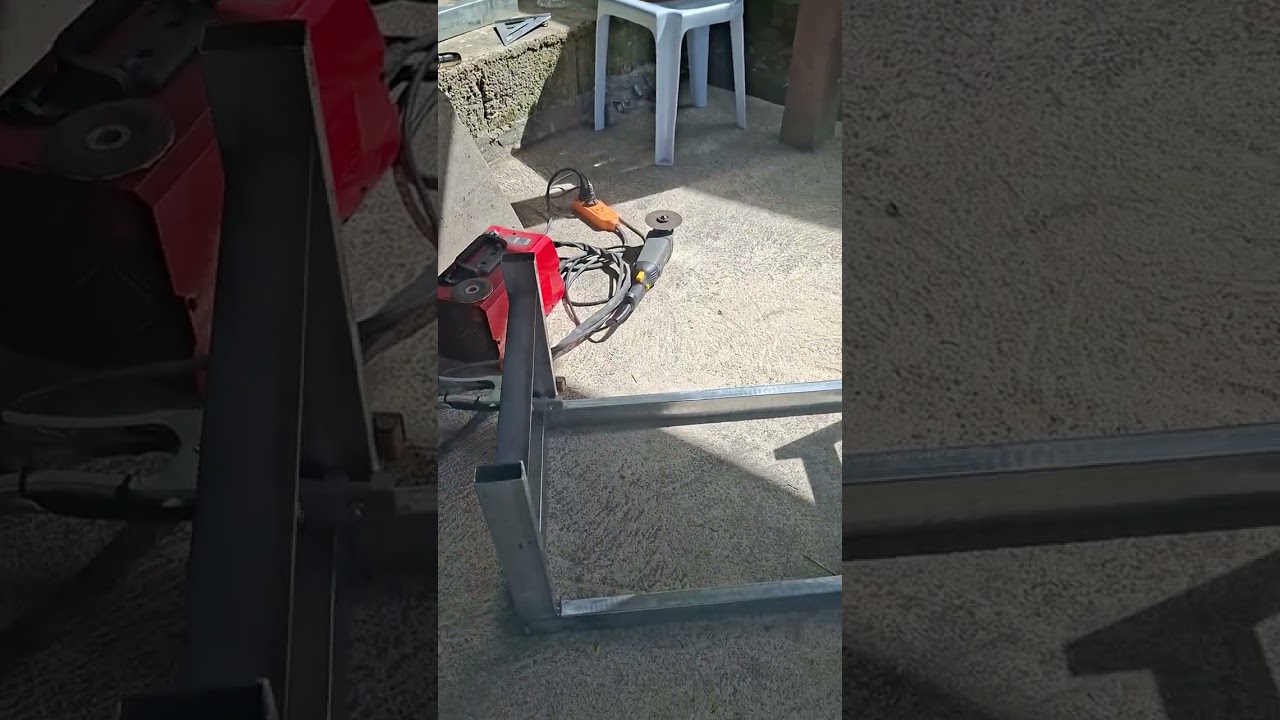 Small table with wheels part 1