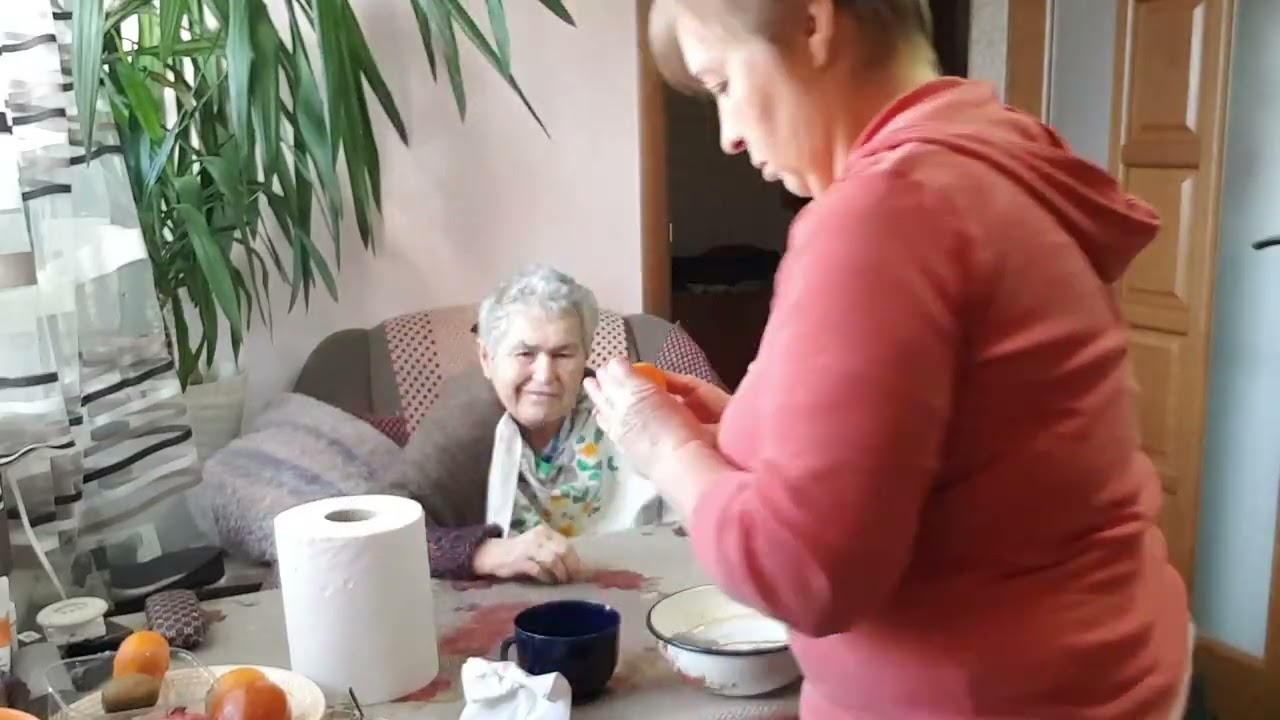 Обед с тетей.