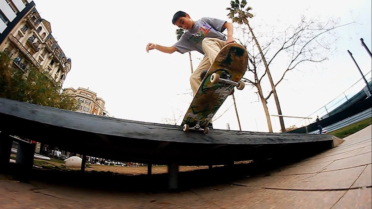 Nose Slide Nollie Heelflip [Brayan Albarenga]