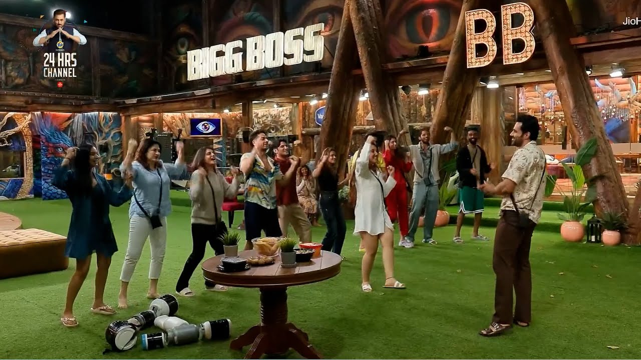 Bigg Boss 19 New update: Abhishek के Birthday पर Ashnoor ने बनाया छोले भटूरे, किया Dance