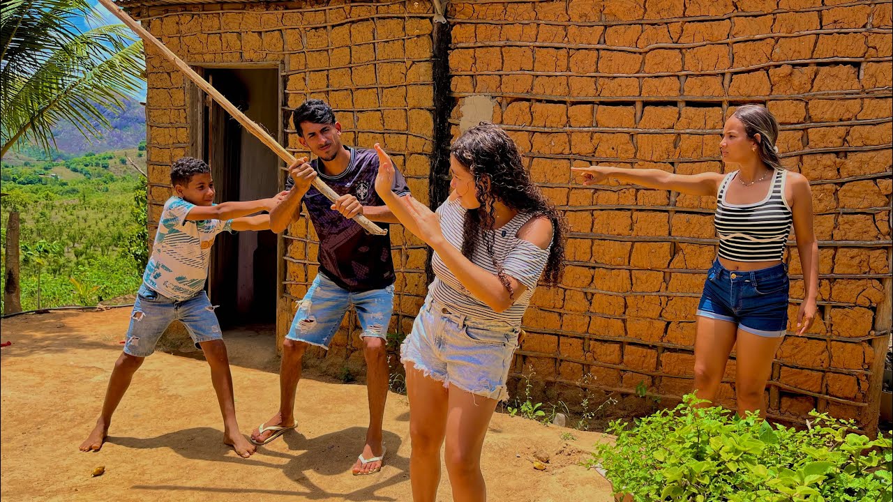 FILHO BATE NA PRÓPRIA MÃE…E ACABA PERDENDO SUA NAMORADA / veja oq aconteceu 😱