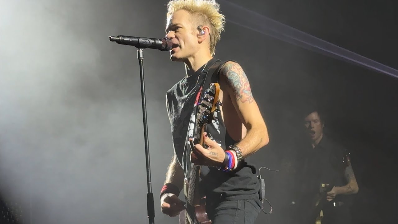 Sum 41: Over My Head (Better Off Dead) [Live 4K] (London, United Kingdom - October 31, 2024)