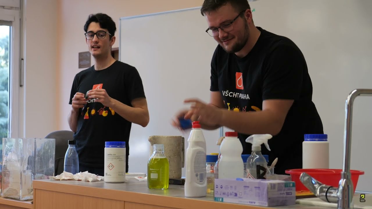 Hodina moderní chemie