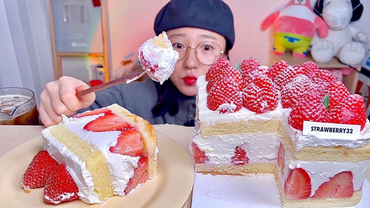 스트로베리32🍓 딸기 홀케이크🎂 디저트 먹방 Dessert Mukbang