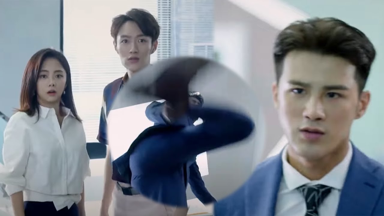 🦊Seeing his love rival taking Cinderella to meeting room, bossy president is angry and kicks door