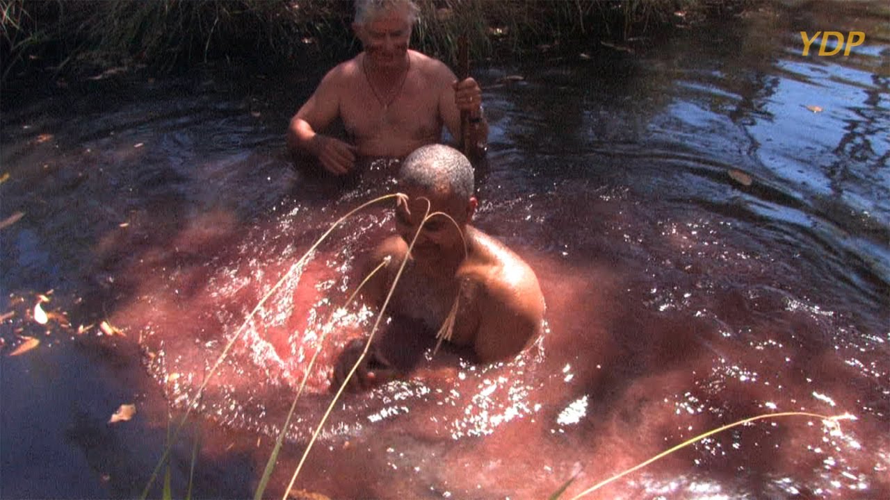 Diving for Red Ochre: Liwin