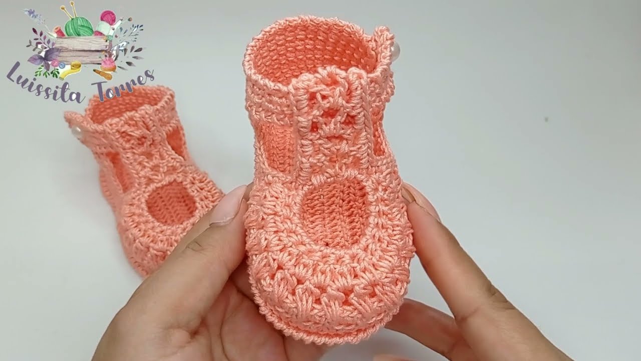 INCREIBLE PATRÓN DE GANCHILLO  ZAPATITOS TEJIDOS PASO  A PASO FÁCIL Y RAPIDO DE HACER TEJIDOFÁCIL