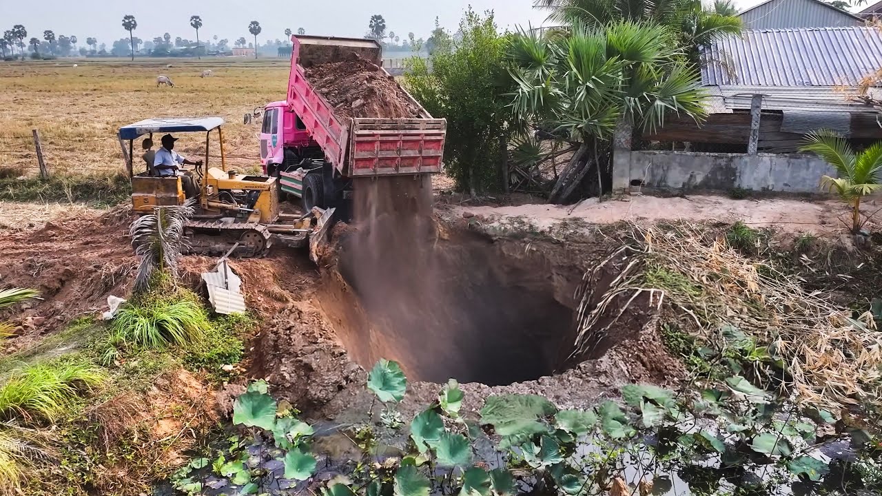 Delete 5x20m pond, landfill project, 100% successful, completed in one day by Dozer Komatsu D20p