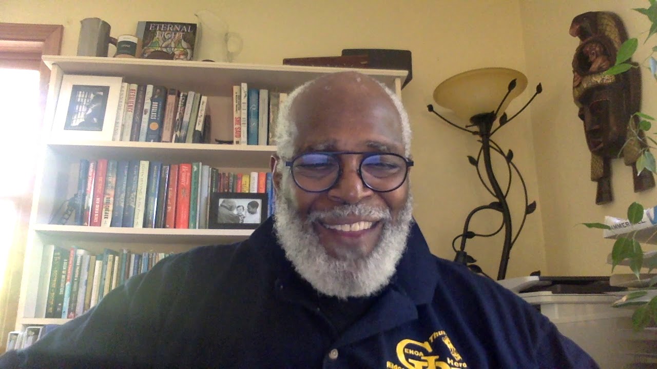 Rev. Robert Thompson, President of the BHTNH reciting, 