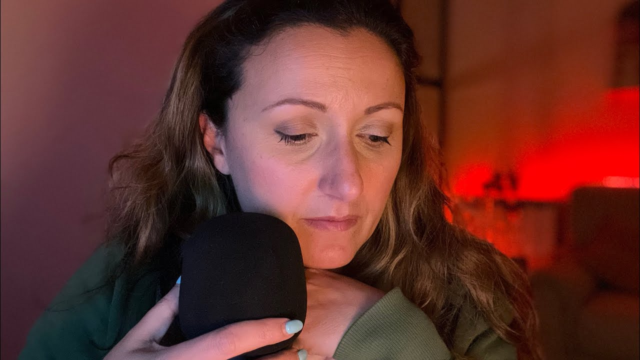IL VAMPIRO di BROOKLYN • True Crime ASMR • whisper reading