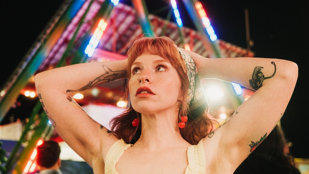 Sara Beth &ndash; Mind Like Mine (Official Music Video)