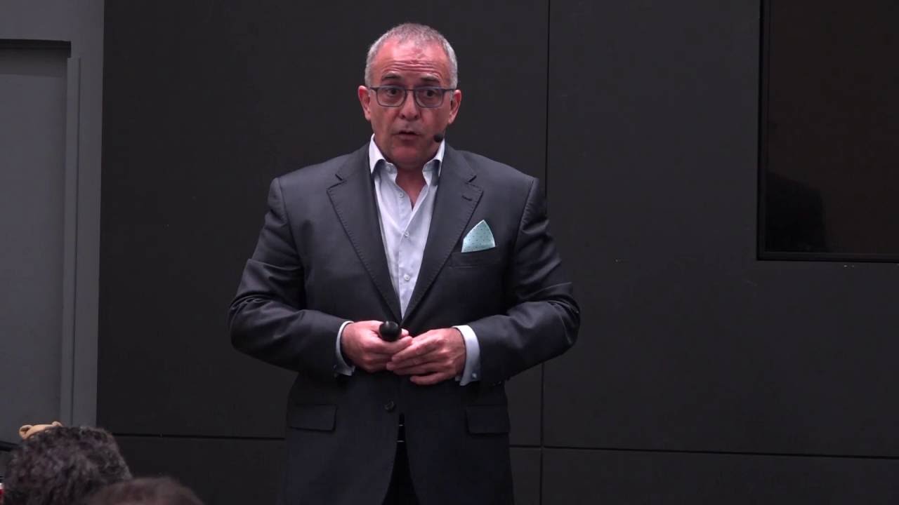 De la inteligencia emocional a la inteligencia TEC | José Barroso | TEDxGranVía