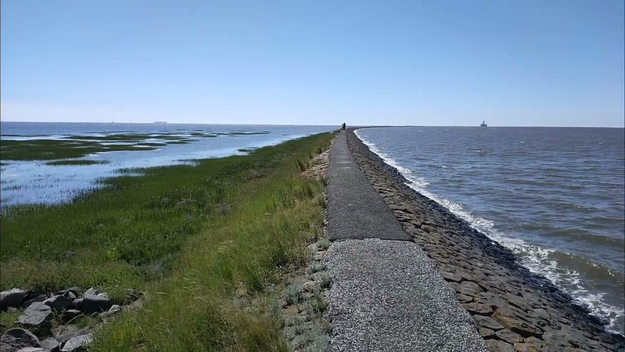 Ebbe und Flut am Trischendamm bei Friedrichskoog