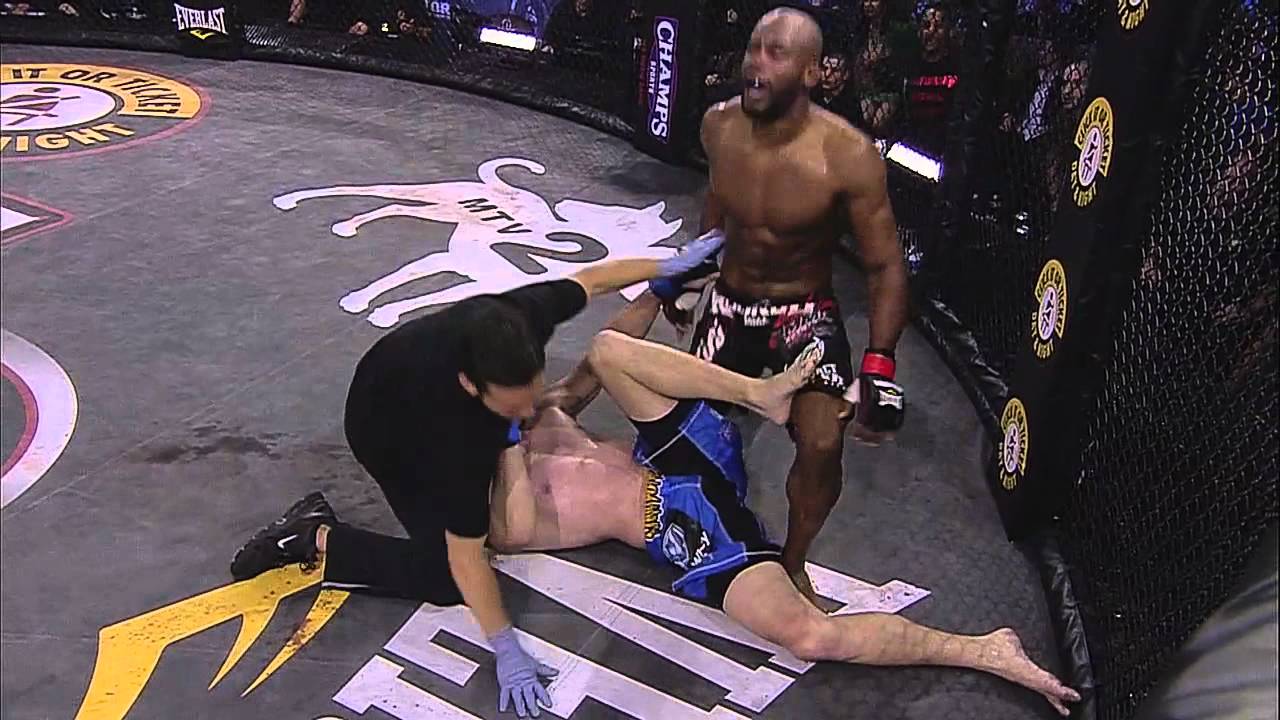 Bellator MMA: Christian M'Pumbu Knocks Out Rich Hale, Wins Light Heavyweight Title
