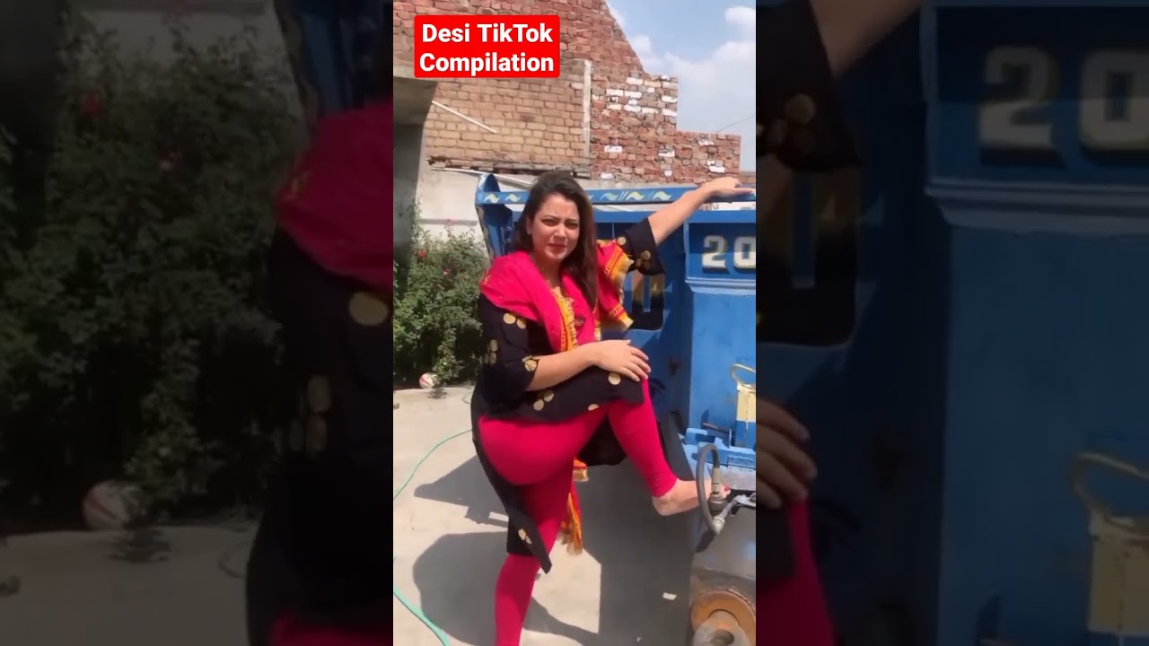 Ooper Chadti Hui Desi Tiktoker Aunty In Hot Tights Leggings Thighs Big Hips Show #hotback #bigback