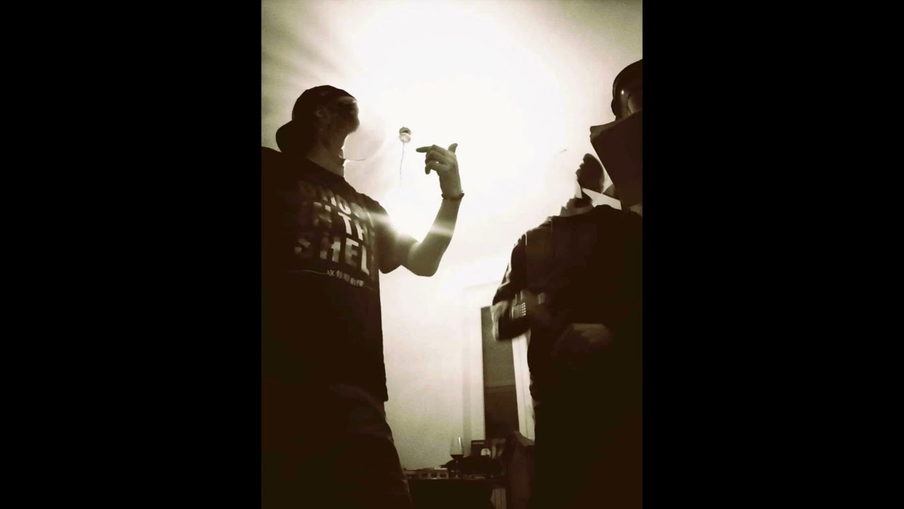 Trauma & KireKet -L'Urto dell'Assurdo- (prod. by Hollowness)