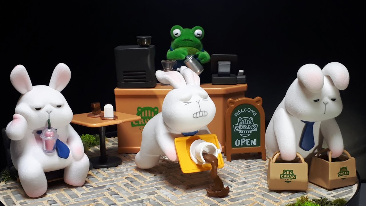Monday Bruce V.5 smell the coffee rabbit figures by Toys Alliance Stone Creative V5 MBR-A05