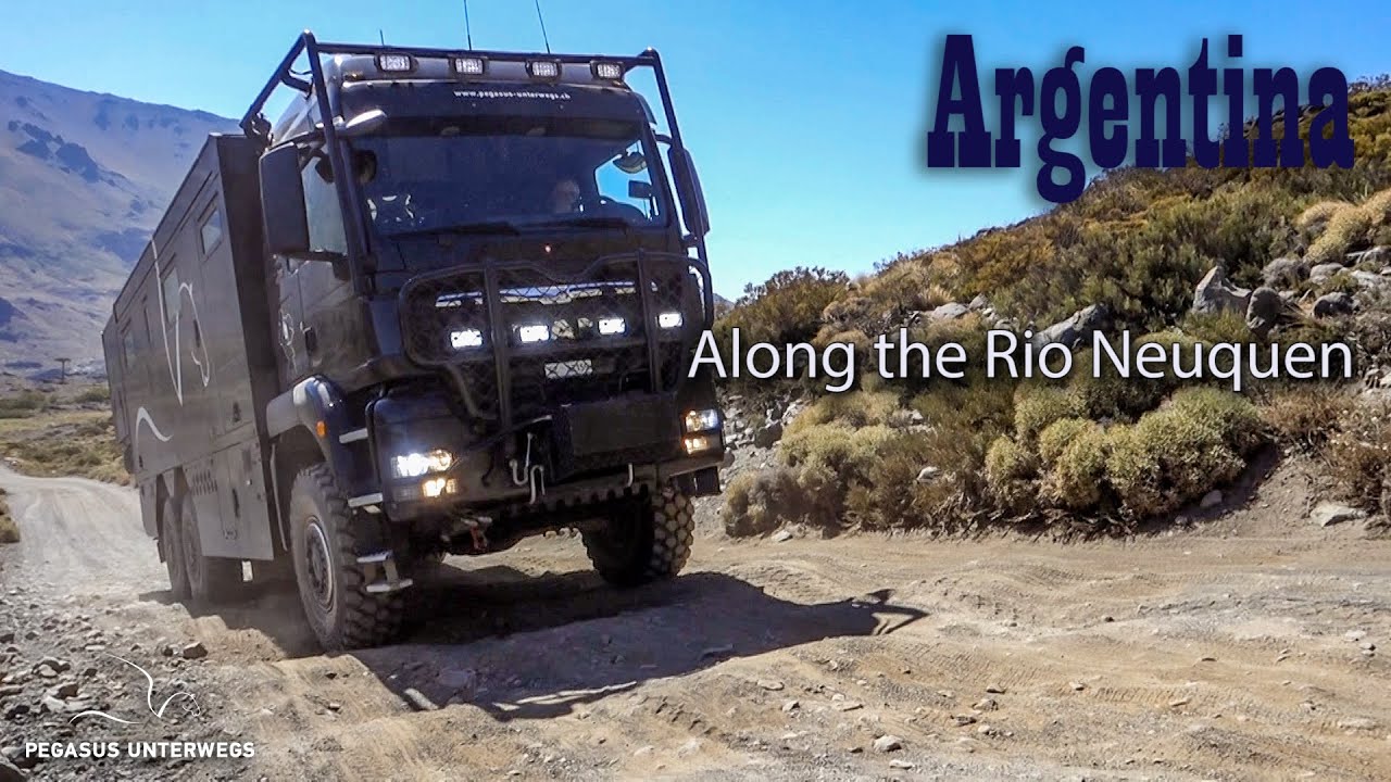 Expedition Mobile &bull; Globi from a drone's point of view &bull; World tour