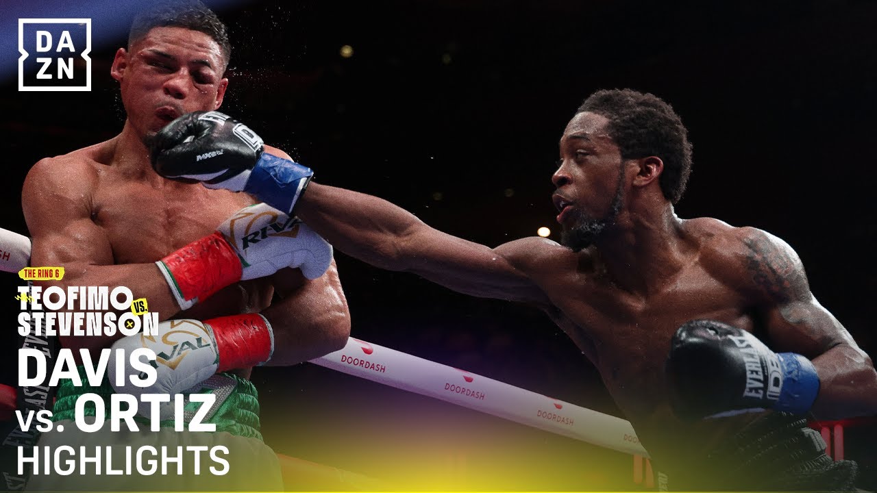 Keyshawn Davis finishes Jamaine Ortiz with a knockout | Fight Highlights