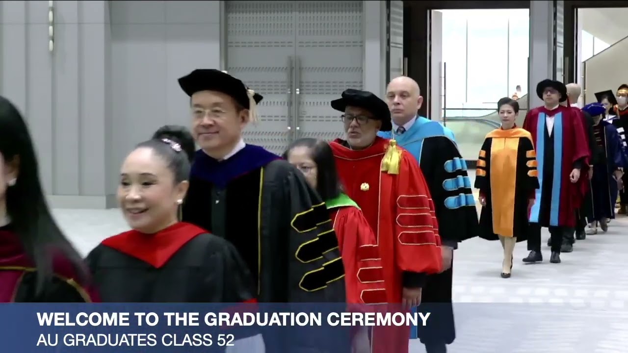 THE GRADUATION CEREMONY AU GRADUATES CLASS 52