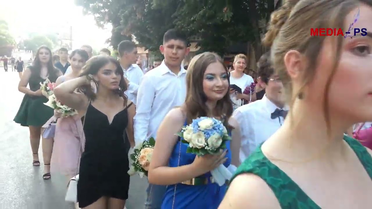 MATURANTI  OSNOVNE ŠK DJURA JAKŠIĆ - ĆUPRIJA