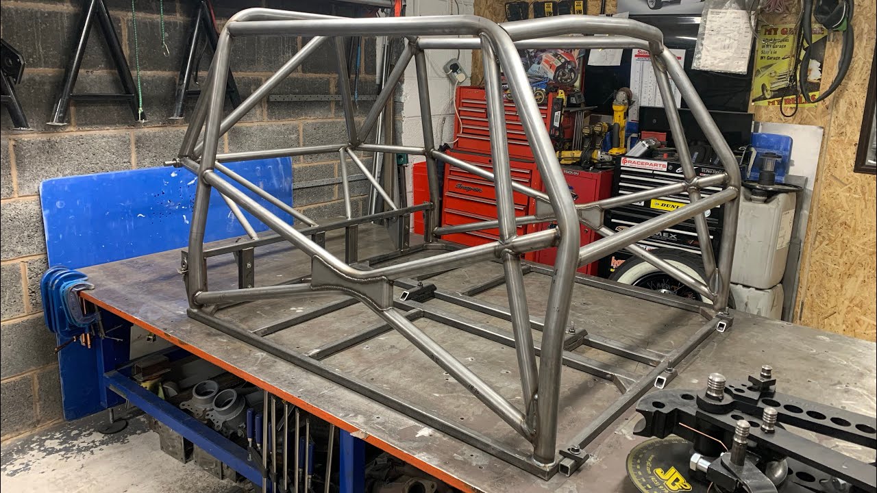 Door bar gussets and intrusion bars on the vtec mini spaceframe