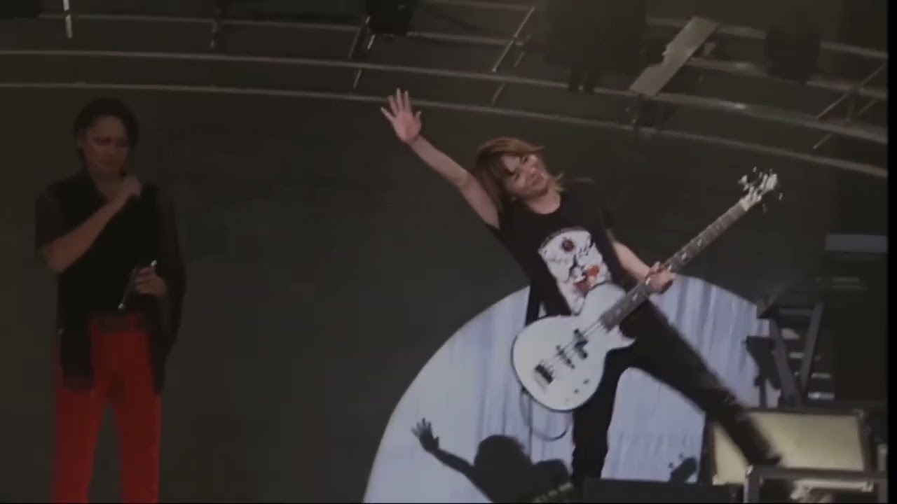 BUCK-TICK メンバー紹介でイジる櫻井敦司 🐈