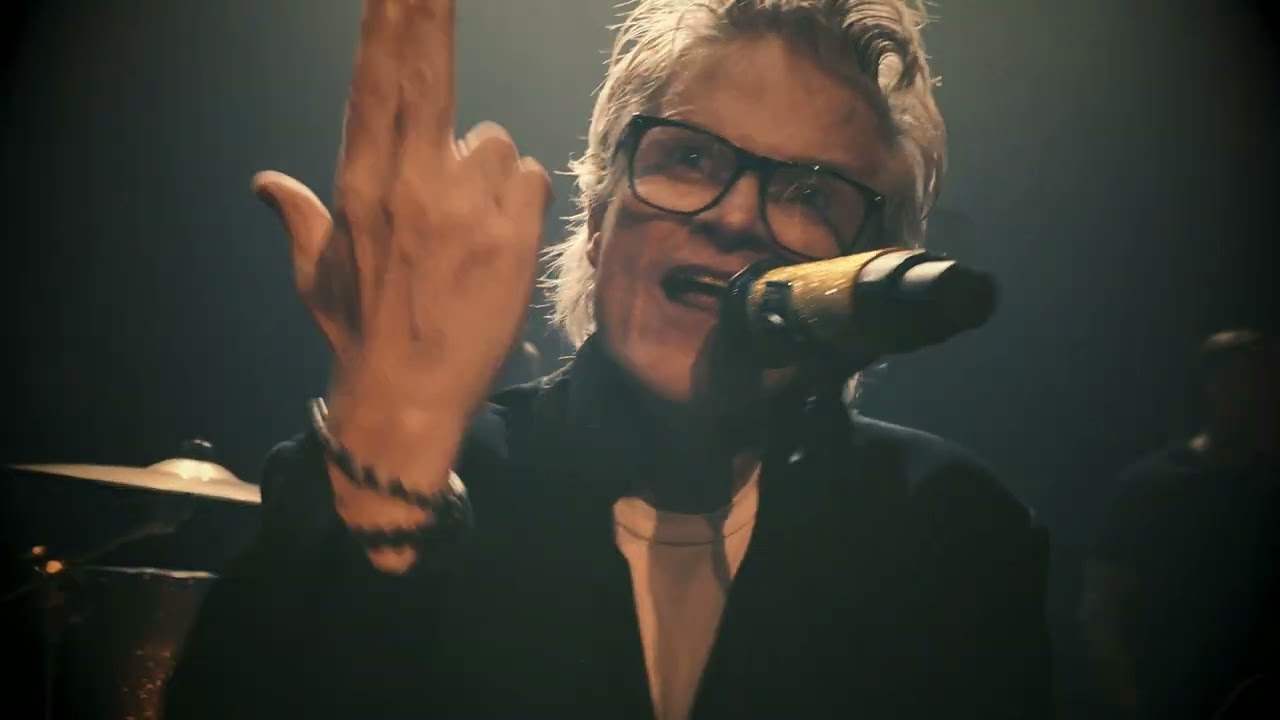 Econoline Crush - New Gold Magic (Official Music Video)