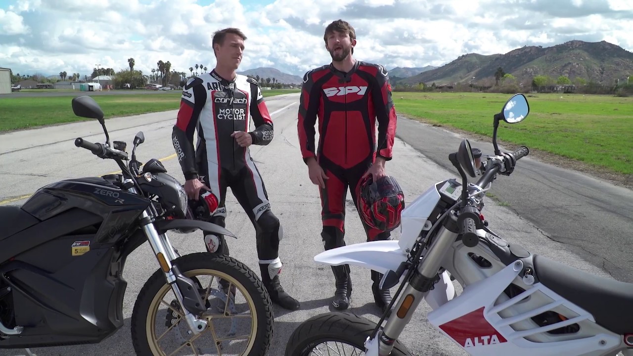 2018 Zero DSR vs. Alta Redshift SM Drag Race!