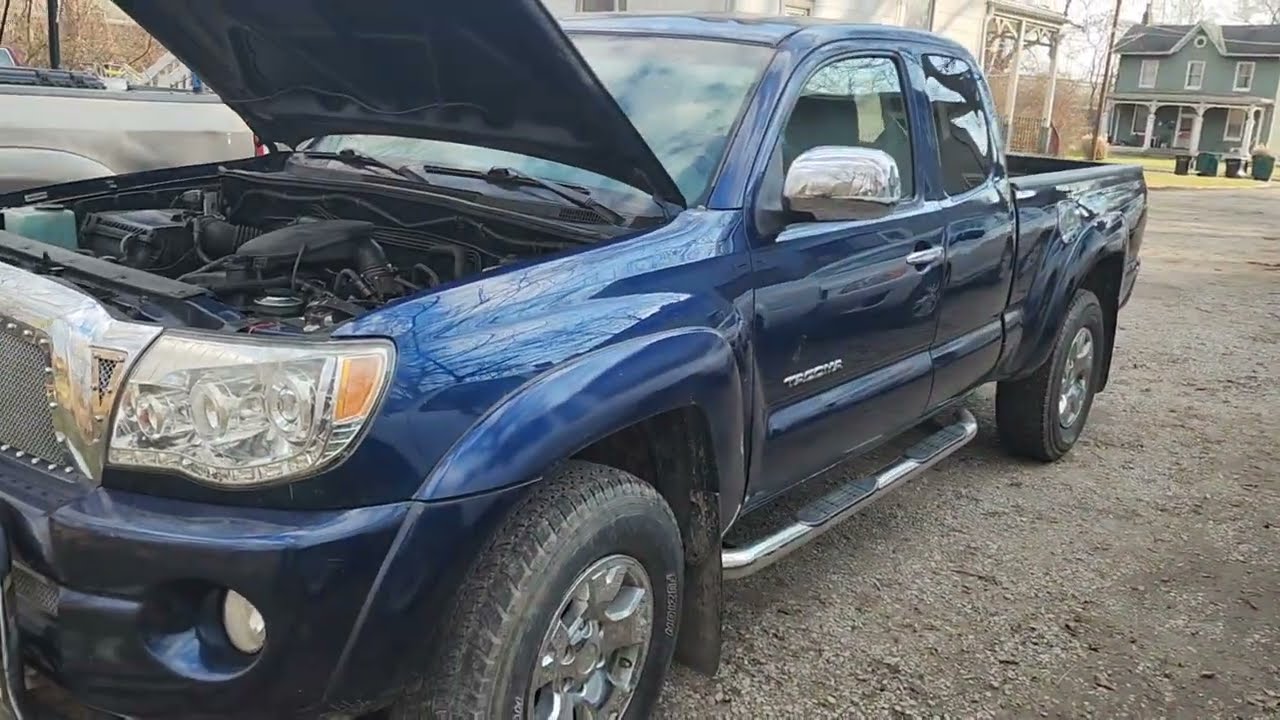 toyota tacoma 2.7 le vamos a cambiar el empaque de la tapadera de válvulas