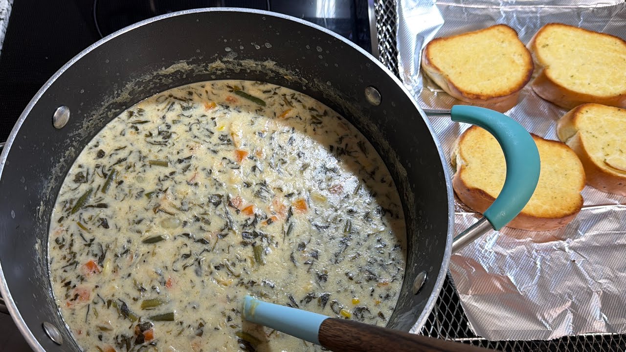 VLOG🗑️Talkin’ Trash (empties)& Dollar Tree Creamy Chicken & Gnocchi Soup (COOK WITH ME) 🩷
