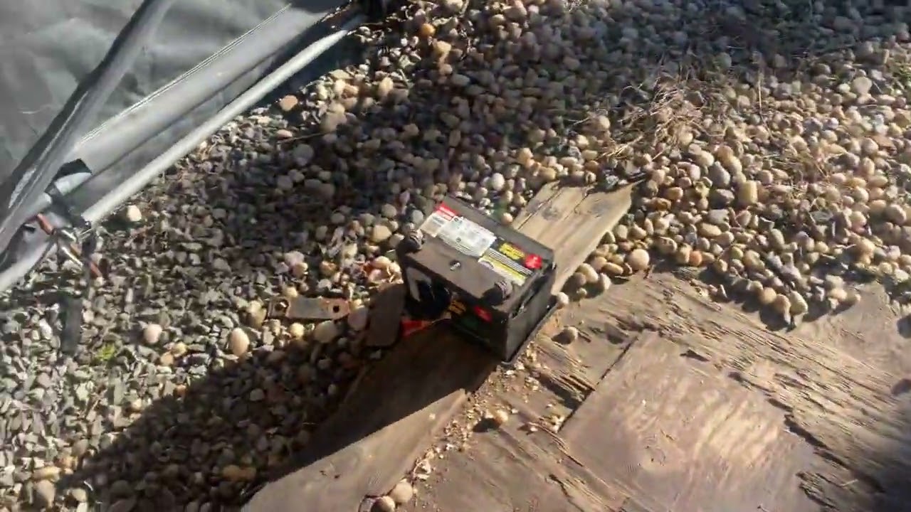 12 V battery explosion