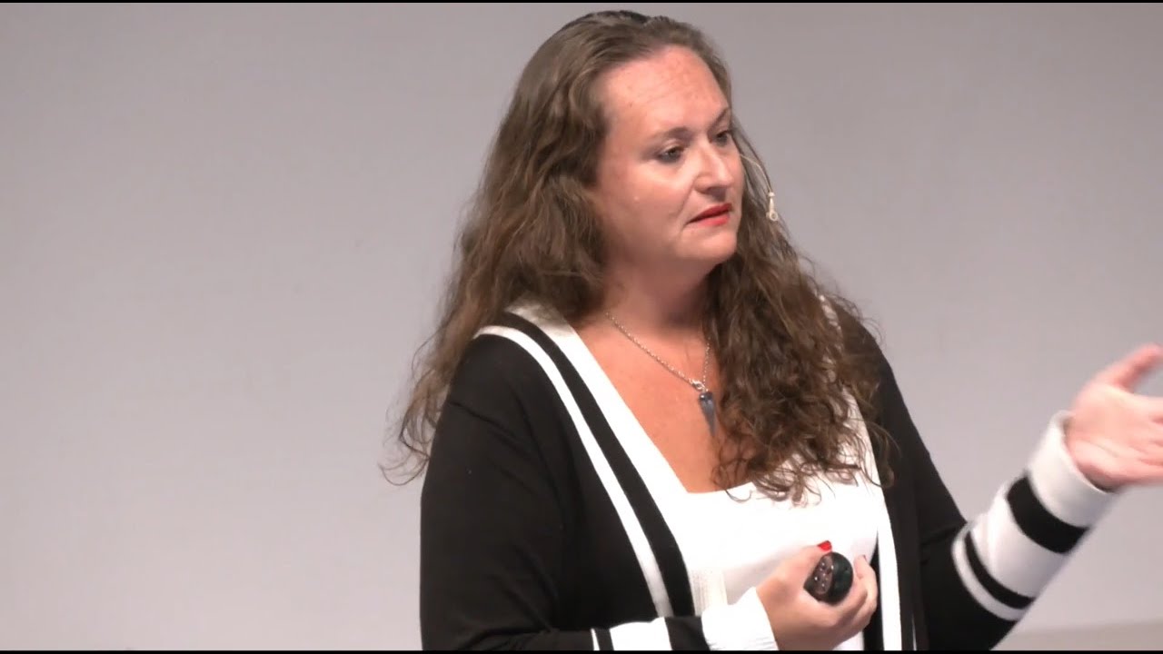 L'importance de l'attention dans l'éducation | Anne-Marie Lafont | TEDxToulouseBusinessSchool