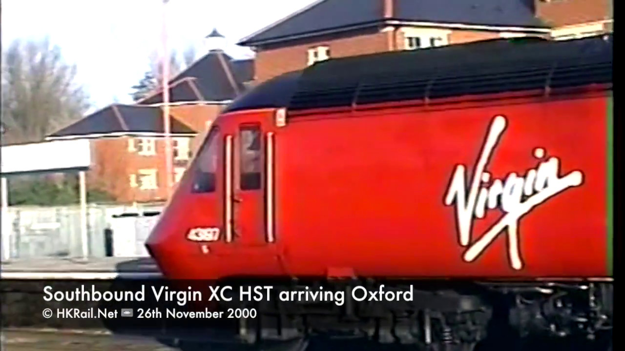 [001126] UK - Southbound Virgin XC HST arriving Oxford
