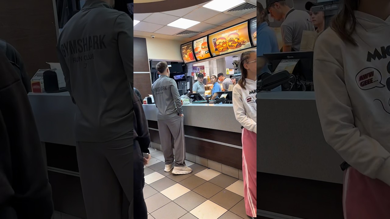 Raduq face panarama la MC Donalds