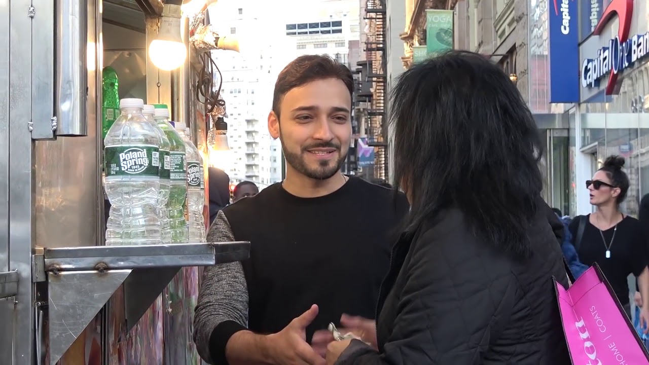 Paying for People's Food During Ramadhan